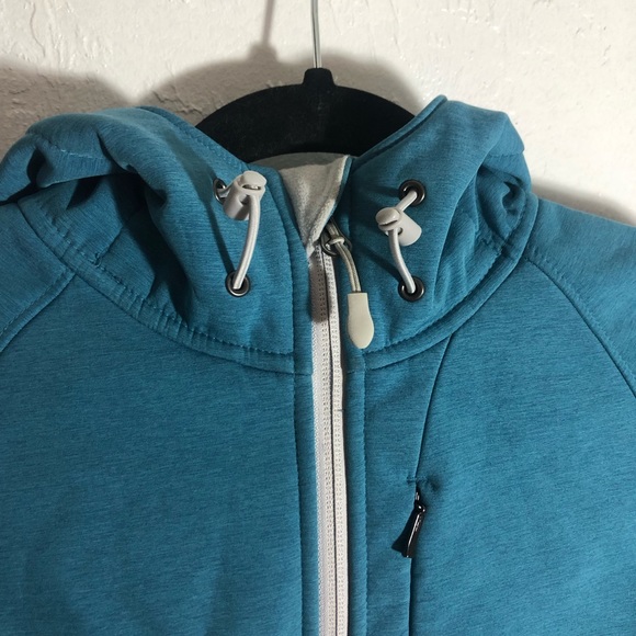 Waterproof outerwear jacket - Picture 3 of 9